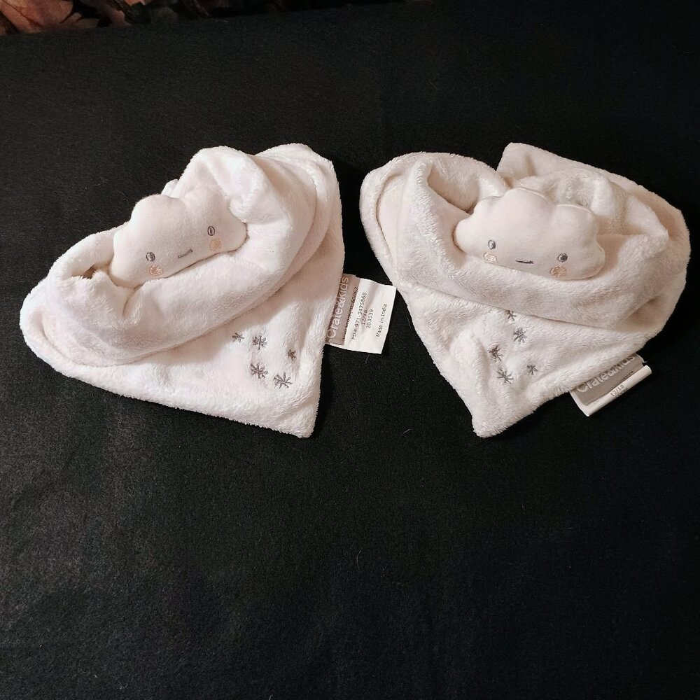EUC: Crate & Kids Set of 2 Baby Security Blankets White Plush Cloud Loveys